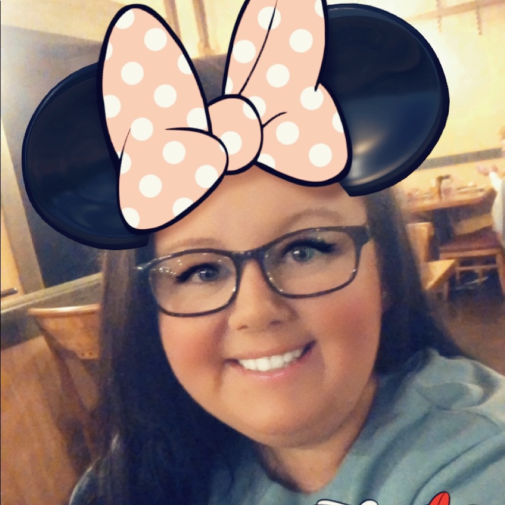 Meet your Posher, Ashley